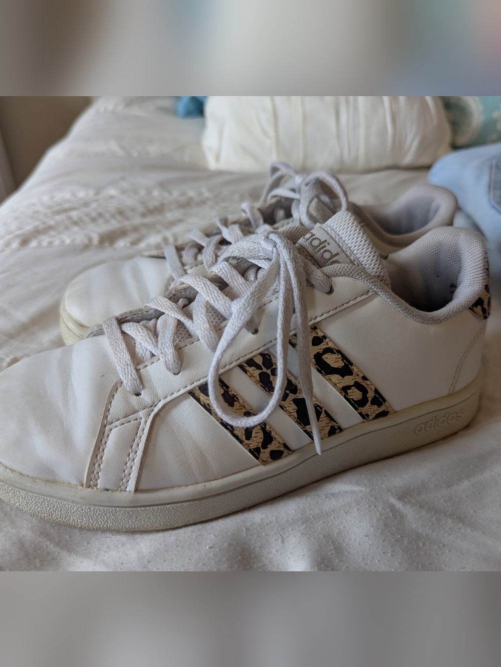 Adidas Kids Court Sneakers with Leopard-Print Stripes Size 2